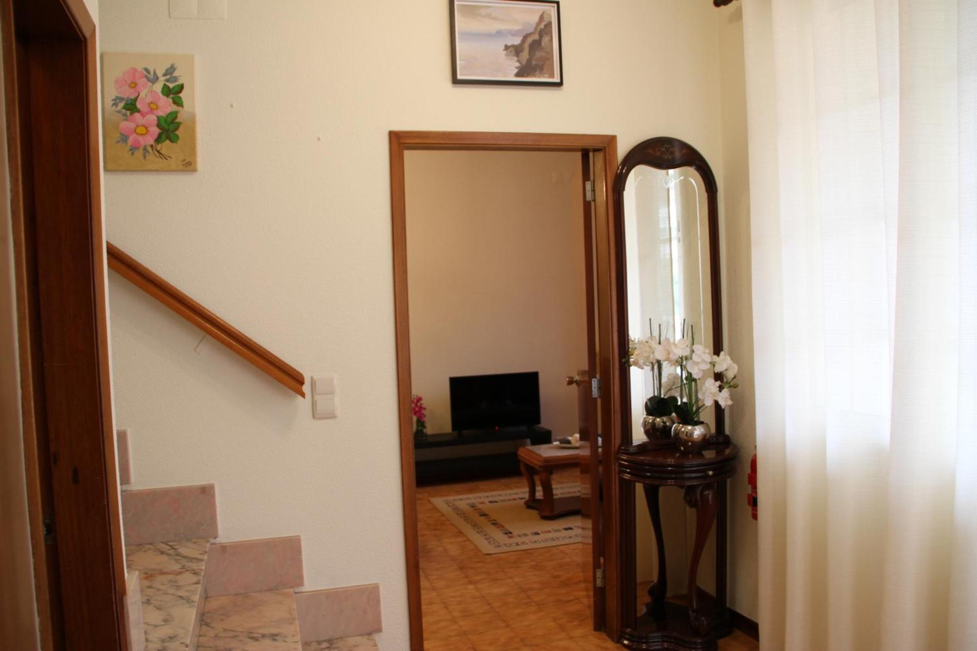 Vigario House *