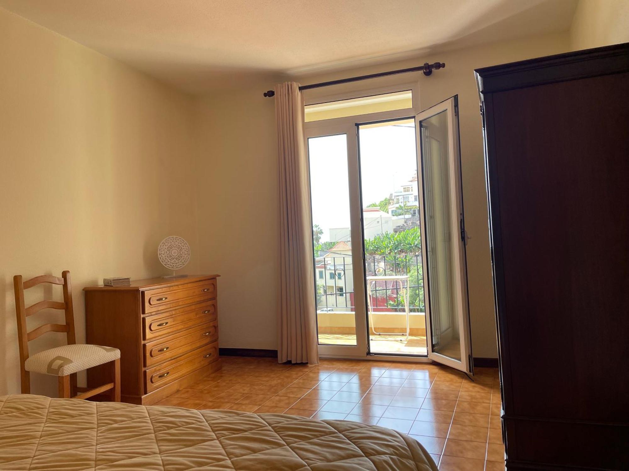Vigario House Holiday home Camara de Lobos